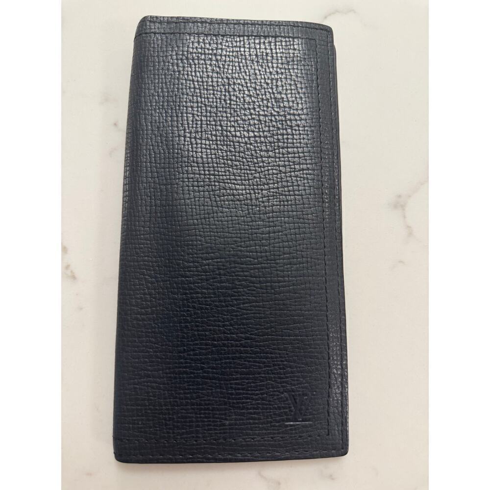 Louis Vuitton Black Long Epi Leather Brazza Wallet Authentic Designer Luxury